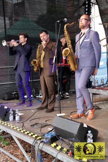 Tommy Tornado (NL) with The Clerks - Riverside Stomp - Reduit, Mainz-Kastel 09. Juni 2018 (16).JPG